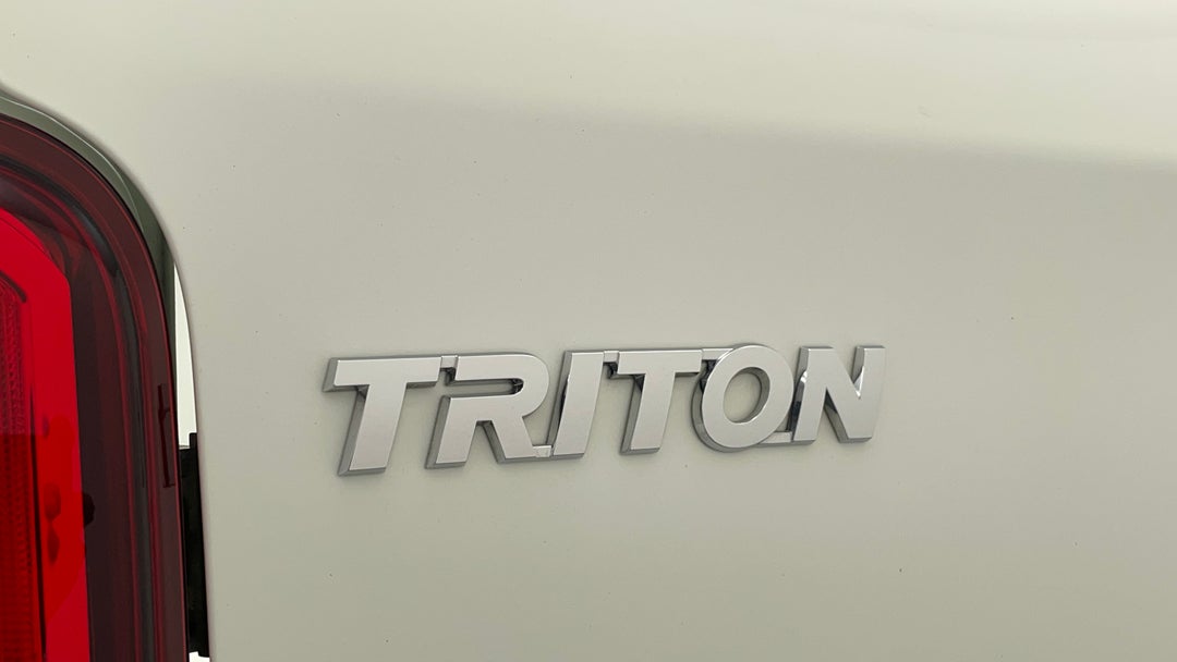 Badge (Boot Left Side)