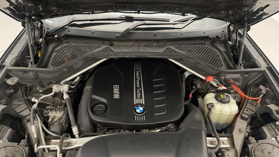 Open Bonnet (Engine)