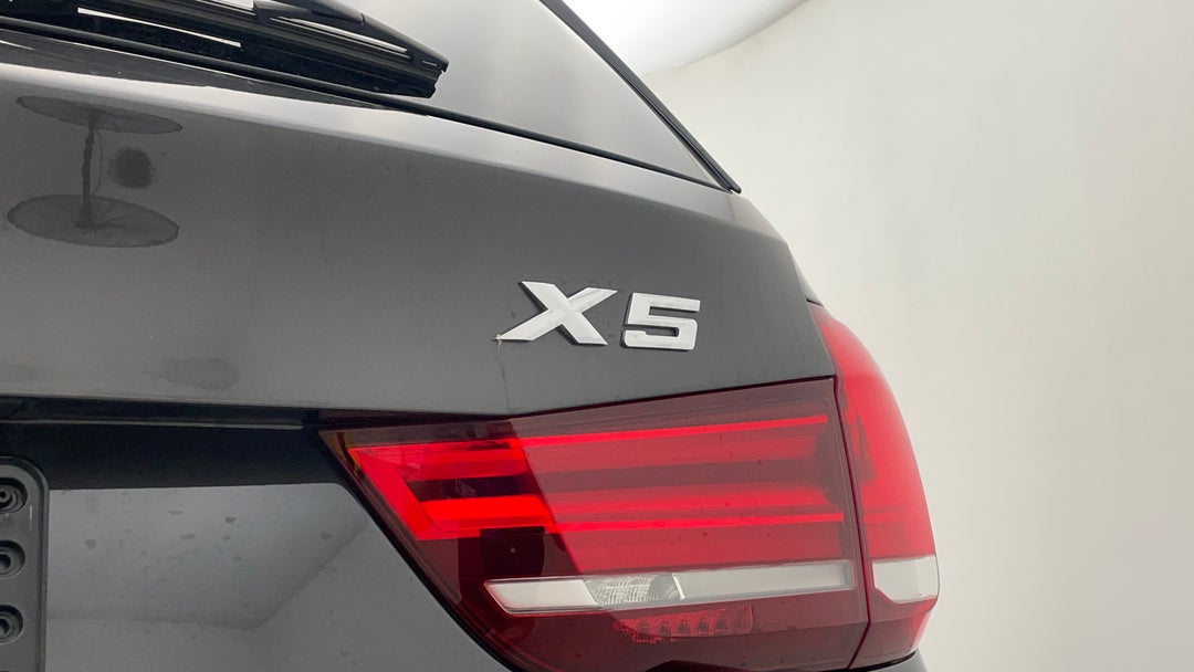 Badge (Boot Right Side)