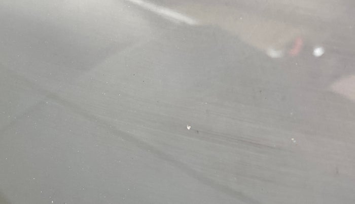 2013 Maruti Swift VXI, Petrol, Manual, 69,748 km, Front windshield - Minor spot on windshield
