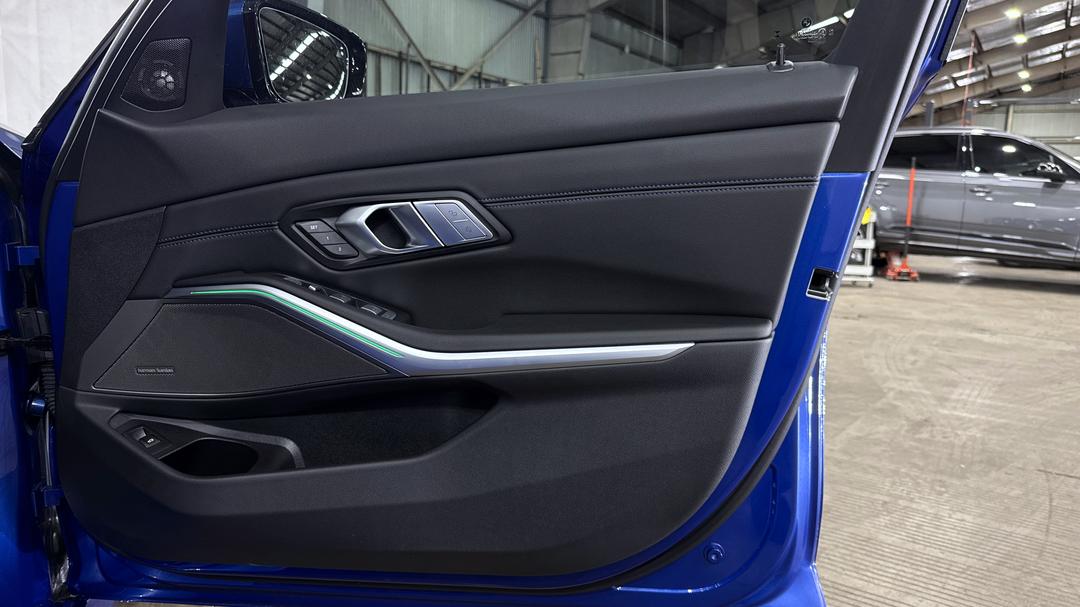 2023 BMW 3 20i M Sport, Automatic, 14668 km, Speaker View