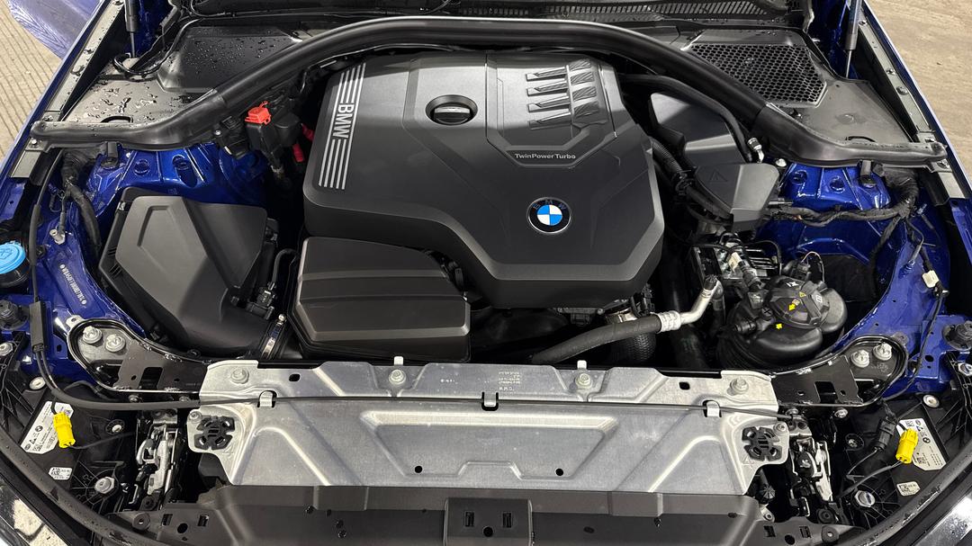 2023 BMW 3 20i M Sport, Automatic, 14668 km, Open Bonnet (Engine)