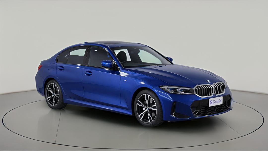 2023 BMW 3 20i M Sport, Automatic, 14668 km, Right Front Diagonal (45- Degree) View