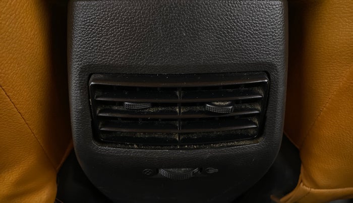 2016 Hyundai Elite i20 ASTA 1.2 (O), Petrol, Manual, 58,247 km, Rear AC Vents