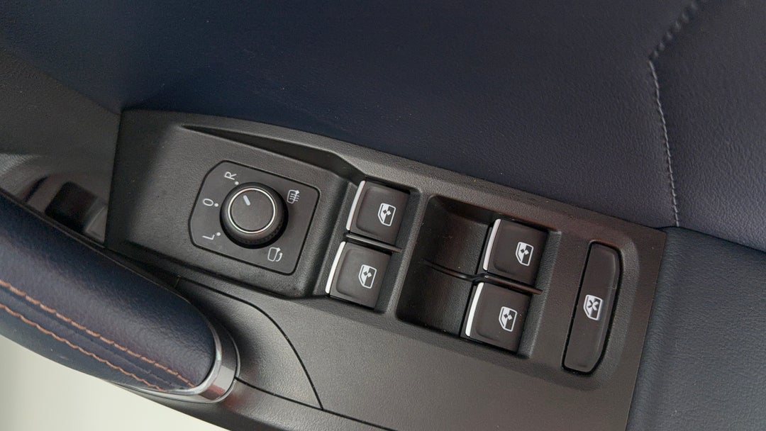 2022 Cupra Formentor Vzx, Automatic, 21094 km, Drivers Side Door Panel Controls