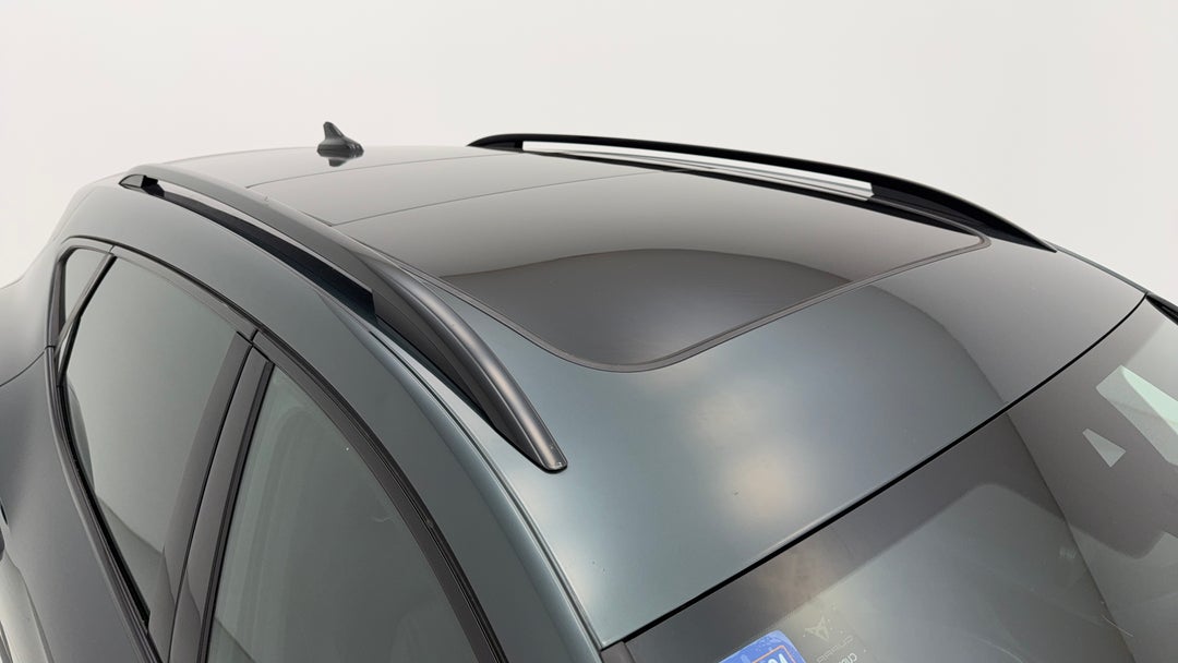 2022 Cupra Formentor Vzx, Automatic, 21094 km, Roof/Sunroof View