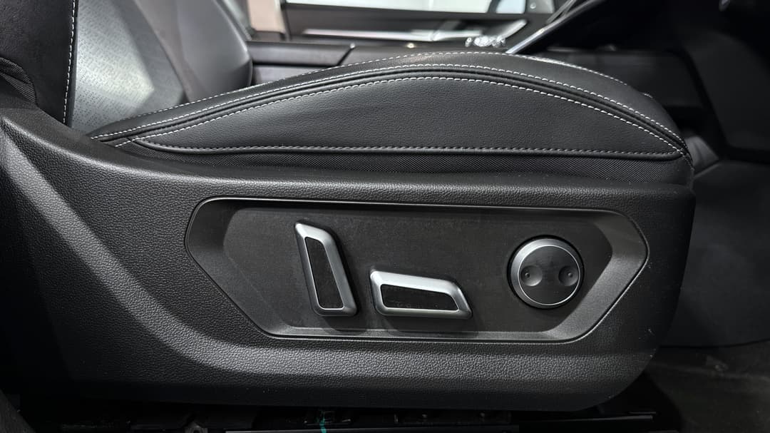 2022 GWM Haval H6 Ultra, Automatic, 49006 km, Drivers Side Adjustment Panel