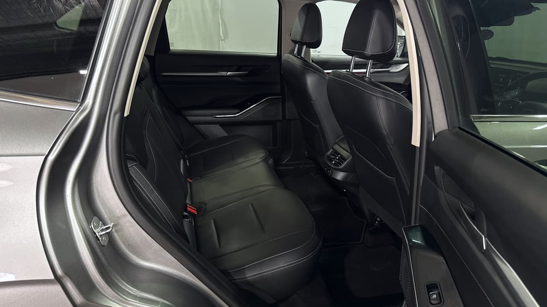 2022 GWM Haval H6 Ultra, Automatic, 49006 km, Right Side Rear Door Cabin View