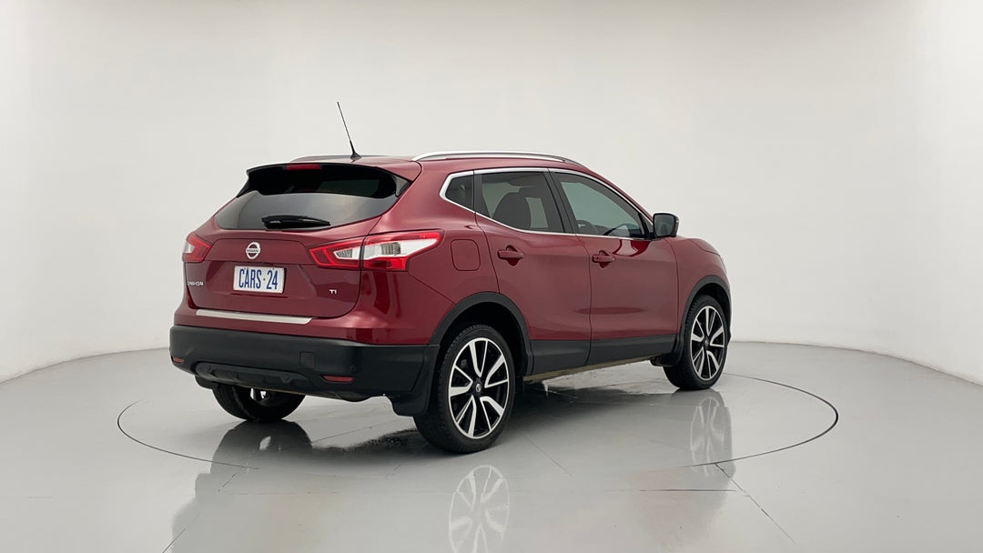 2017 Nissan Qashqai Ti, Automatic, 109056 km, Right Back Diagonal (45- Degree) View
