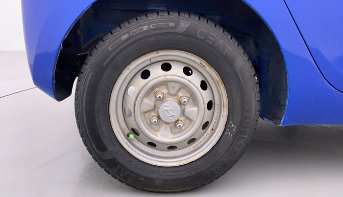 2014 Hyundai Eon ERA PLUS, Petrol, Manual, 59,945 km, Right Rear Wheel