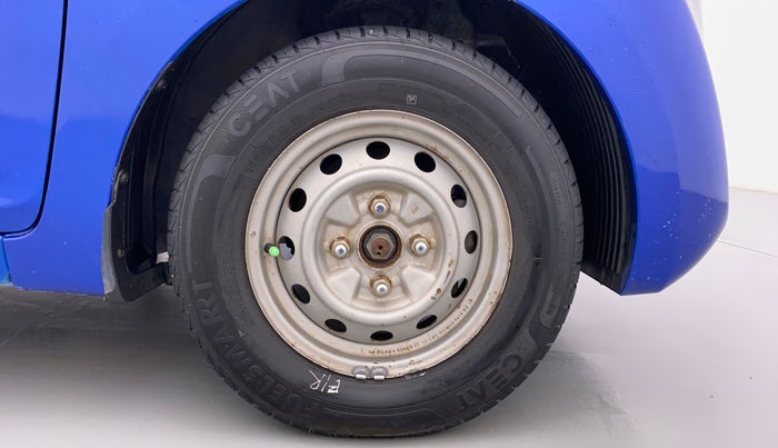 2014 Hyundai Eon ERA PLUS, Petrol, Manual, 59,945 km, Right Front Wheel