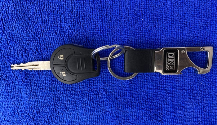 2017 Nissan Micra Active XV S, Petrol, Manual, 32,366 km, Key Close Up