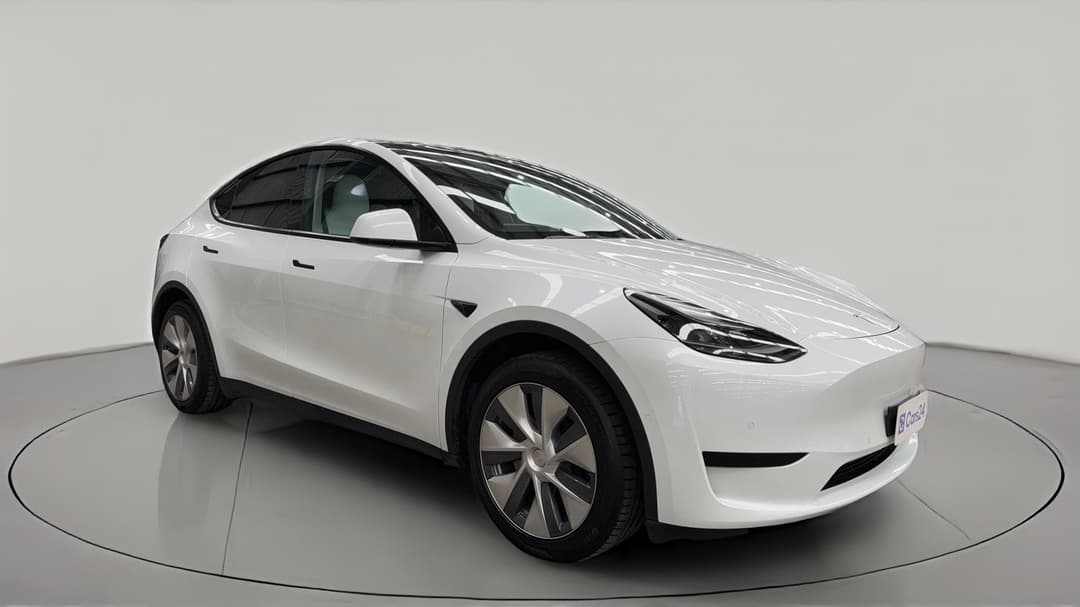 2022 Tesla Model Y Rear-wheel Drive, Automatic, 44794 km, Right Front Diagonal (45- Degree) View
