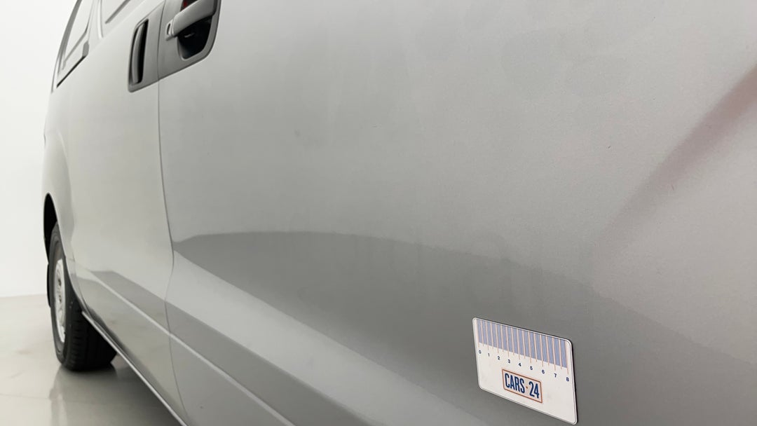 Doors Front RHS Paint blemish