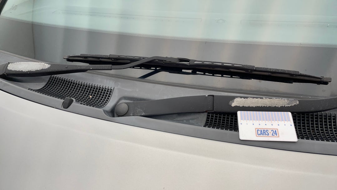 Windscreen Wipers Front Wear