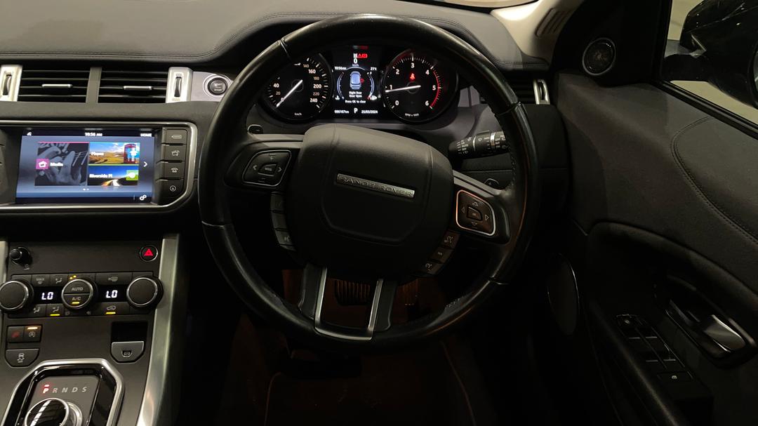 2016 Range Rover Evoque Td4 150 Se, Automatic, 86167 km, Steering Wheel Close-up