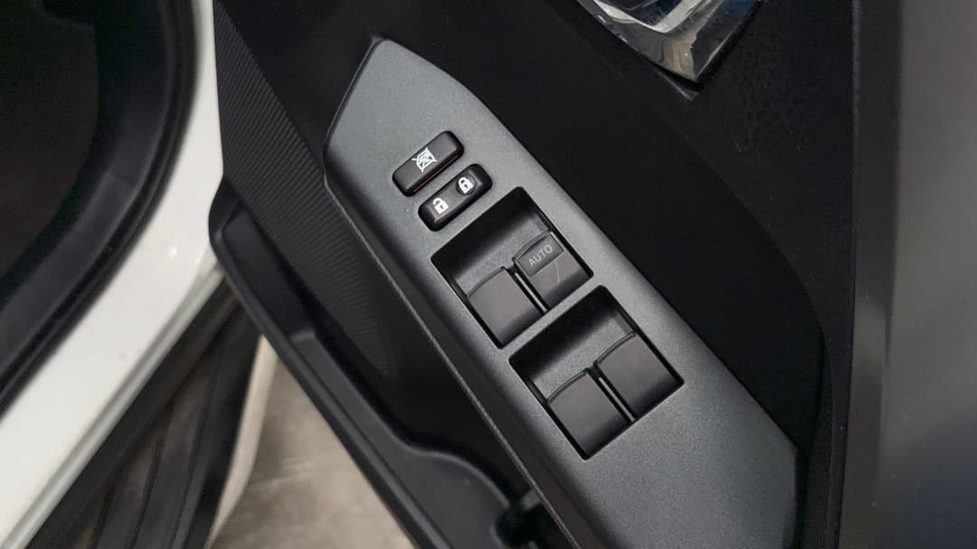 2016 Toyota RAV4 Gxl (2WD), Automatic, 110794 km, Drivers Side Door Panel Controls