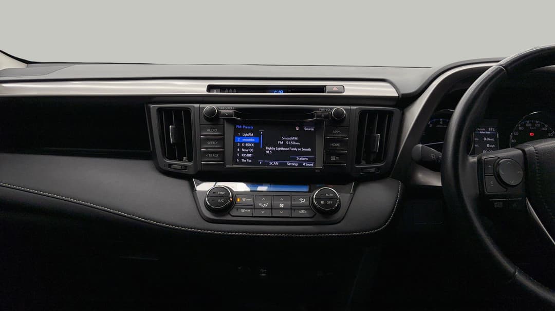 2016 Toyota RAV4 Gxl (2WD), Automatic, 110794 km, Center Console
