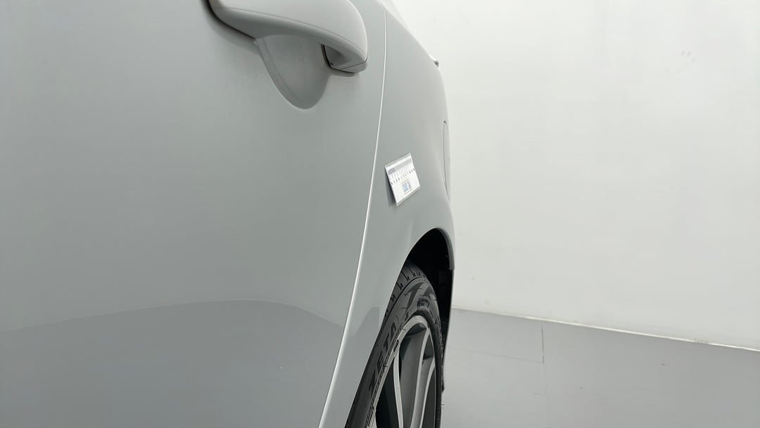 Quarter Panel Rear LHS Dent
