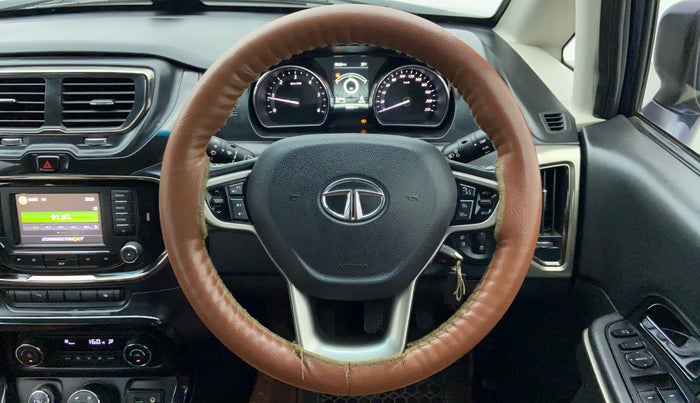 2019 Tata Hexa XM+, Diesel, Manual, 56,556 km, Steering Wheel Close-up
