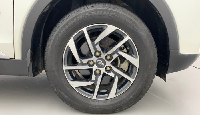 2022 Mahindra XUV300 W8 (O) 1.2 PETROL, Petrol, Manual, 19,363 km, Right Front Wheel