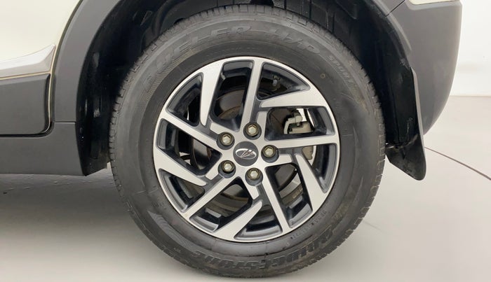 2022 Mahindra XUV300 W8 (O) 1.2 PETROL, Petrol, Manual, 19,363 km, Left Rear Wheel