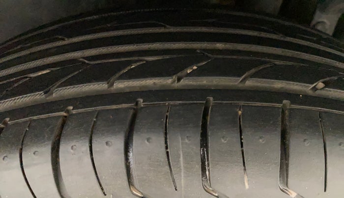2013 Maruti Swift VDI, Diesel, Manual, 1,34,126 km, Left Rear Tyre Tread