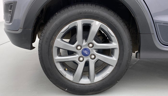 2018 Ford FREESTYLE TITANIUM + 1.2 TI-VCT, Petrol, Manual, 6,730 km, Right Rear Wheel