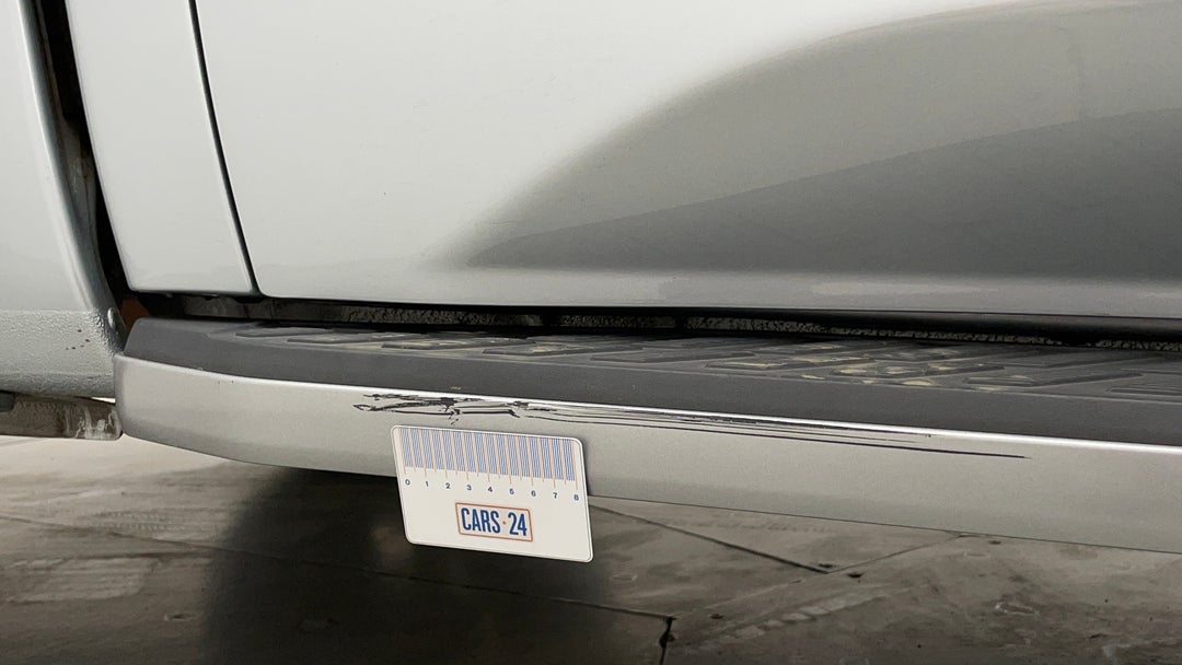 Door Sills Rear RHS Scratch