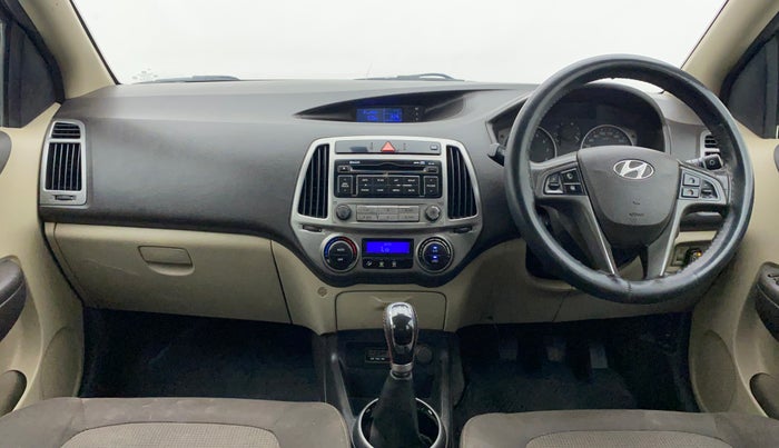 2013 Hyundai i20 SPORTZ 1.2, CNG, Manual, 96,121 km, Dashboard