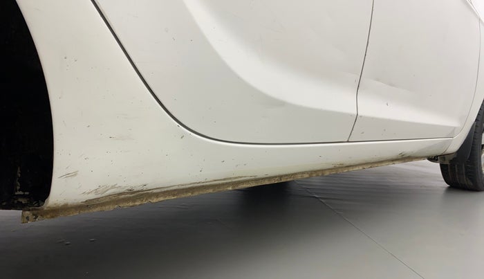 2013 Hyundai i20 SPORTZ 1.2, CNG, Manual, 96,121 km, Right running board - Slightly dented