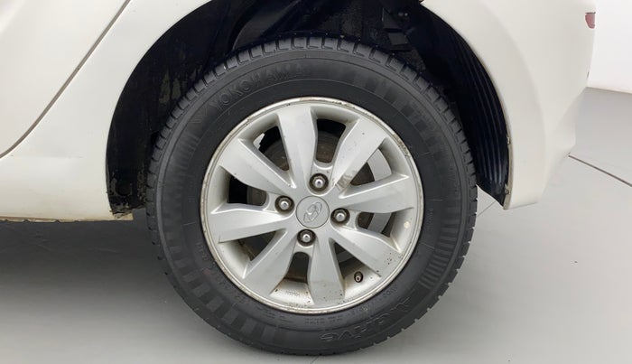 2013 Hyundai i20 SPORTZ 1.2, CNG, Manual, 96,121 km, Left Rear Wheel