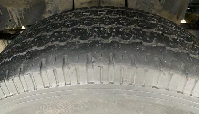 2018 Mahindra Thar CRDE 4X4 AC, Diesel, Manual, 28,229 km, Right Front Tyre Tread