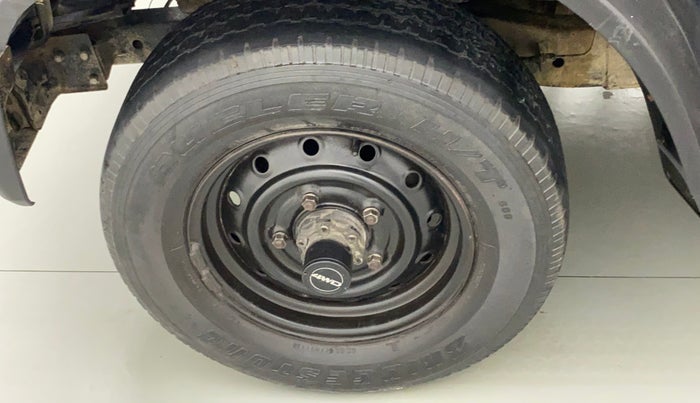 2018 Mahindra Thar CRDE 4X4 AC, Diesel, Manual, 28,229 km, Left front tyre - Minor crack