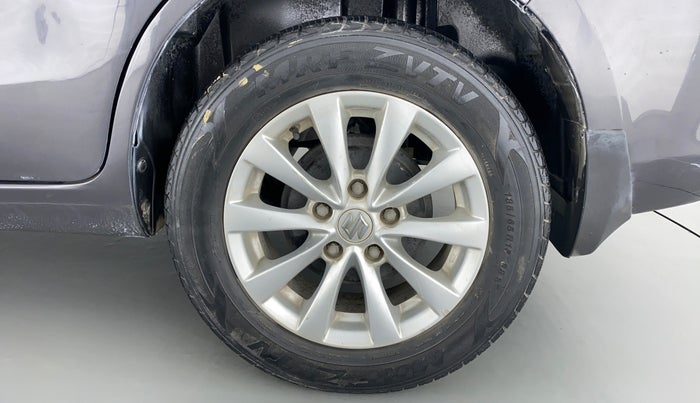 2014 Maruti Ertiga ZDI, Diesel, Manual, 36,234 km, Left Rear Wheel