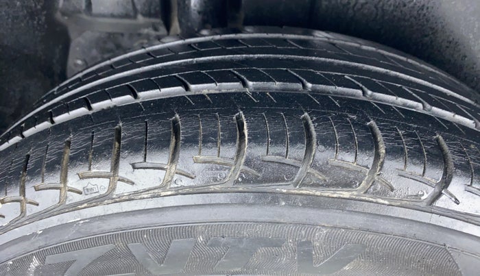 2014 Maruti Ertiga ZDI, Diesel, Manual, 36,234 km, Right Rear Tyre Tread