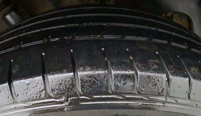 2020 KIA SELTOS HTK PLUS 1.5 DIESEL, Diesel, Manual, 26,231 km, Left Front Tyre Tread