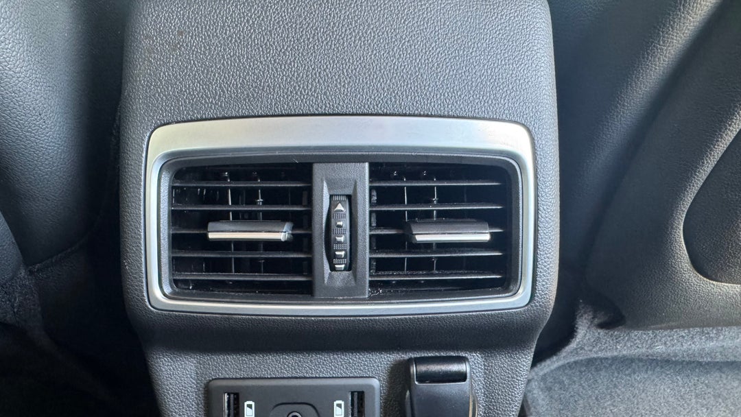 Rear A/C Vent
