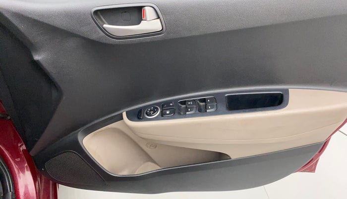 2015 Hyundai Grand i10 SPORTZ 1.2 KAPPA VTVT, CNG, Manual, 90,125 km, Driver Side Door Panels Control