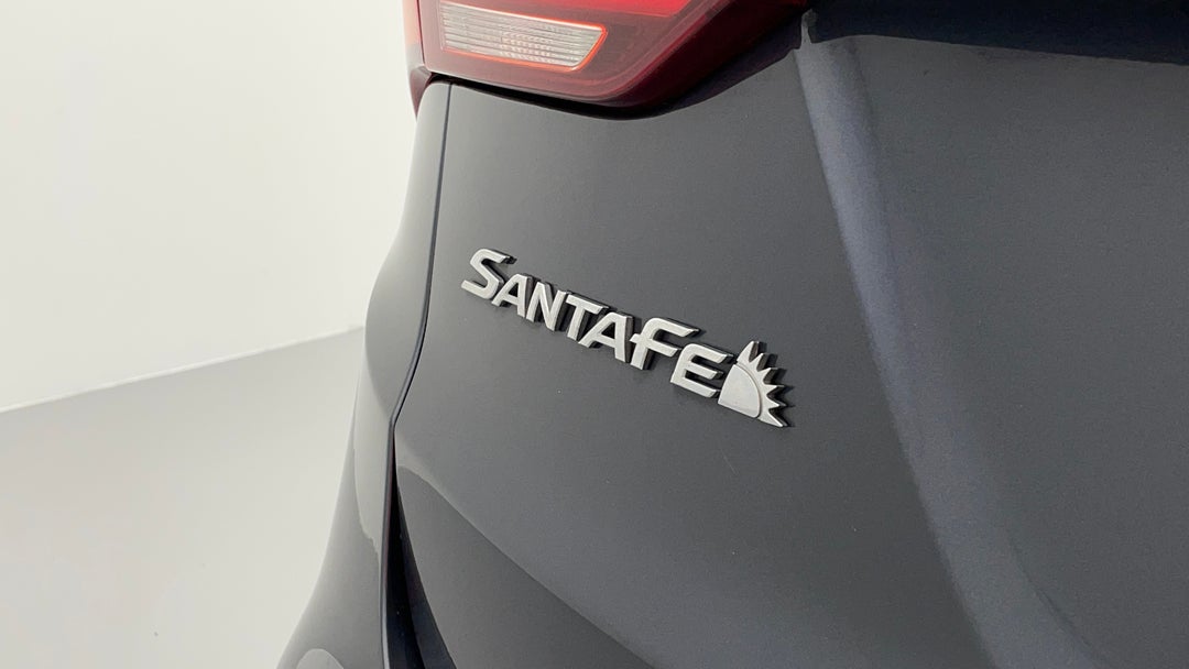 2016 Hyundai Santa Fe Active Crdi (4x4), Automatic, 46033 km, Badge (Boot Left Side)