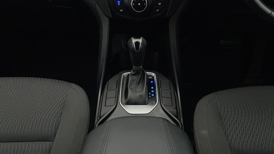 2016 Hyundai Santa Fe Active Crdi (4x4), Automatic, 46033 km, Gear Lever 