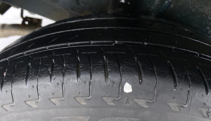 2017 Maruti IGNIS ZETA 1.2 K12, Petrol, Manual, 29,188 km, Right Rear Tyre Tread