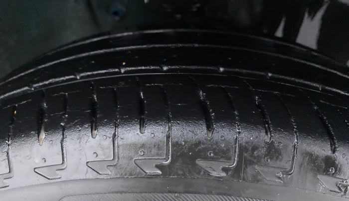 2017 Maruti IGNIS ZETA 1.2 K12, Petrol, Manual, 29,188 km, Right Front Tyre Tread