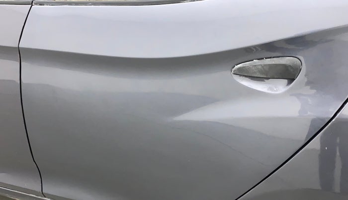 2016 Hyundai Eon ERA +, Petrol, Manual, 49,128 km, Rear left door - Paint has faded