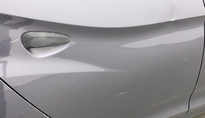 2016 Hyundai Eon ERA +, Petrol, Manual, 49,128 km, Right rear door - Minor scratches