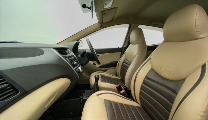 2016 Hyundai Eon ERA +, Petrol, Manual, 49,128 km, Right Side Front Door Cabin