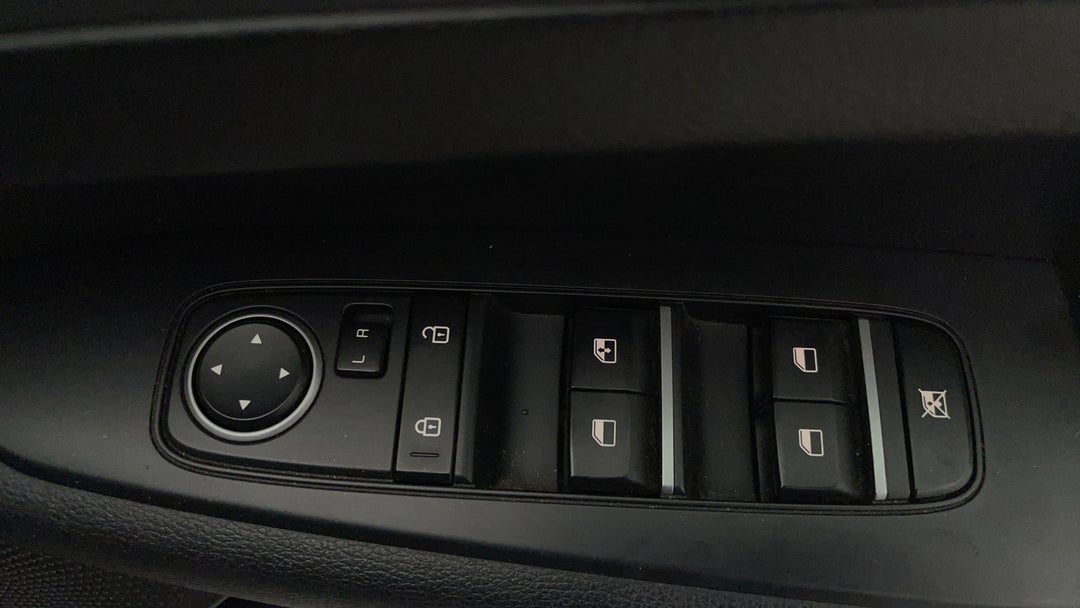 2019 Kia Cerato S, Automatic, 88863 km, Drivers Side Door Panel Controls