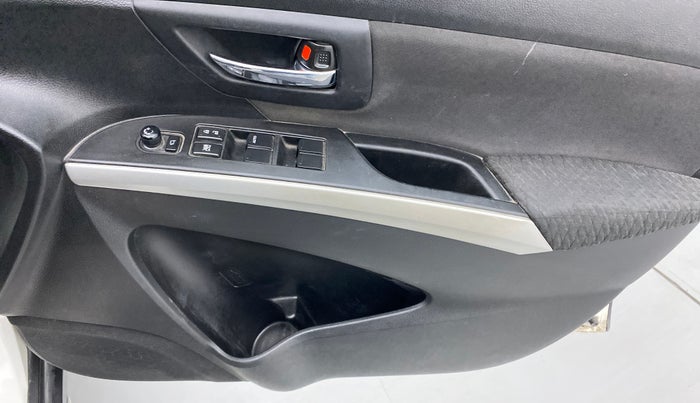 2016 Maruti S Cross ZETA 1.3, Diesel, Manual, 87,446 km, Driver Side Door Panels Control