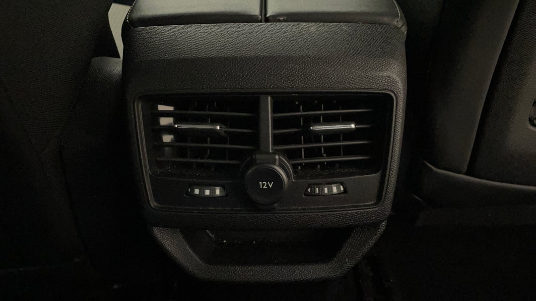 Rear A/C Vent