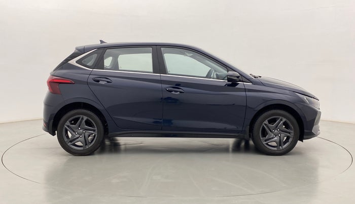 2021 Hyundai NEW I20 SPORTZ 1.2 MT, Petrol, Manual, 5,118 km, Right Side View